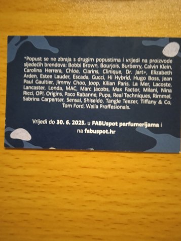 p7uemq6wcczlyje9.jpg